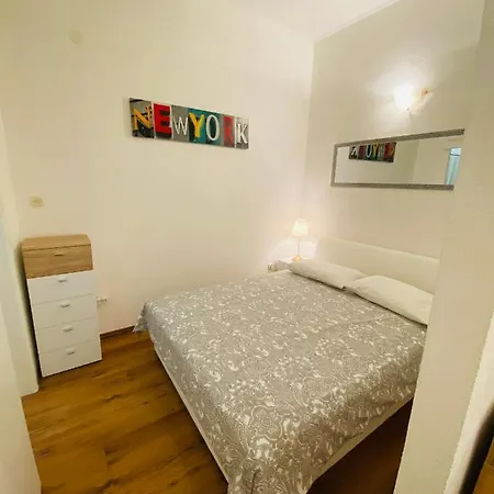 Apartment Lovrekovic *